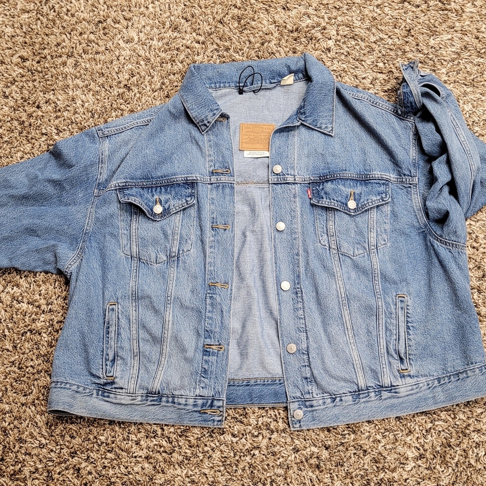 Levi's Relaxed Trucker Jacket